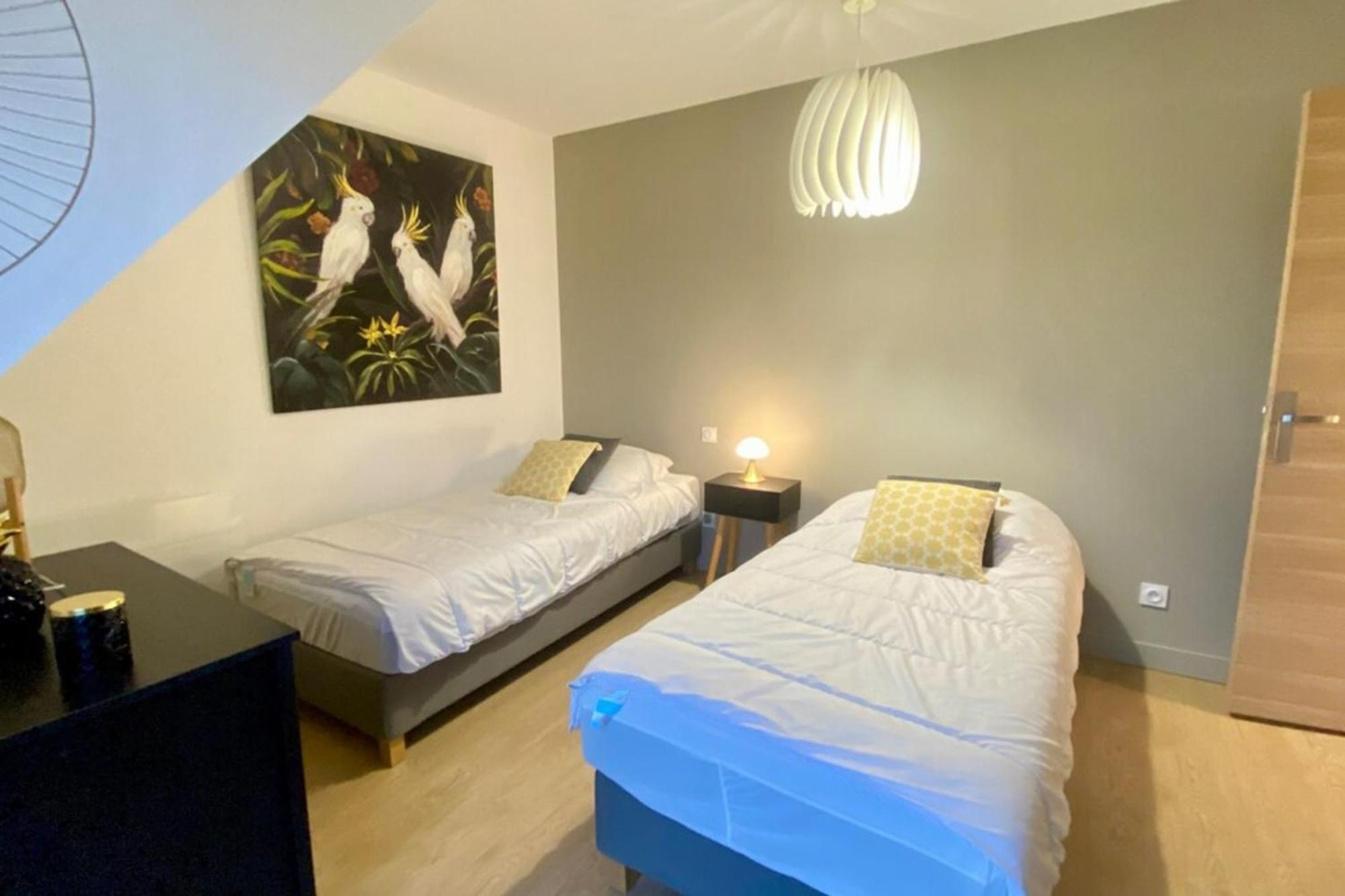 Superb Cottage For 4 People With Views Of The Dunes Merlimont Bagian luar foto